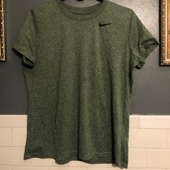 Green Dri-Fit Nike T-shirt - Picture 2 of 7